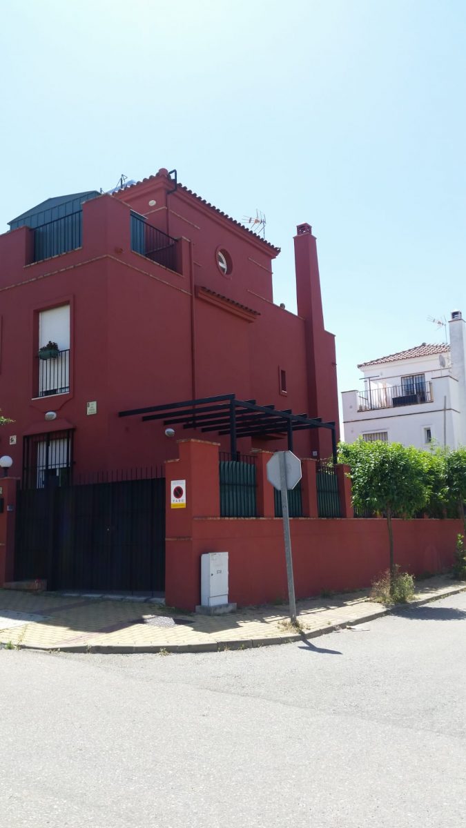 Pintura exterior vivienda (trabajos verticales) Umbrete, Sevilla.